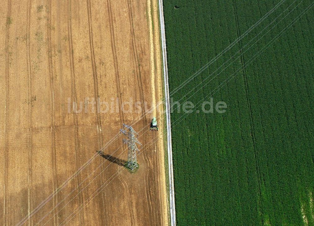 Luftaufnahme Heilbronn - Überlandleitungen und Felder im Landkreis Heilbronn im Bundesland Baden-Württemberg