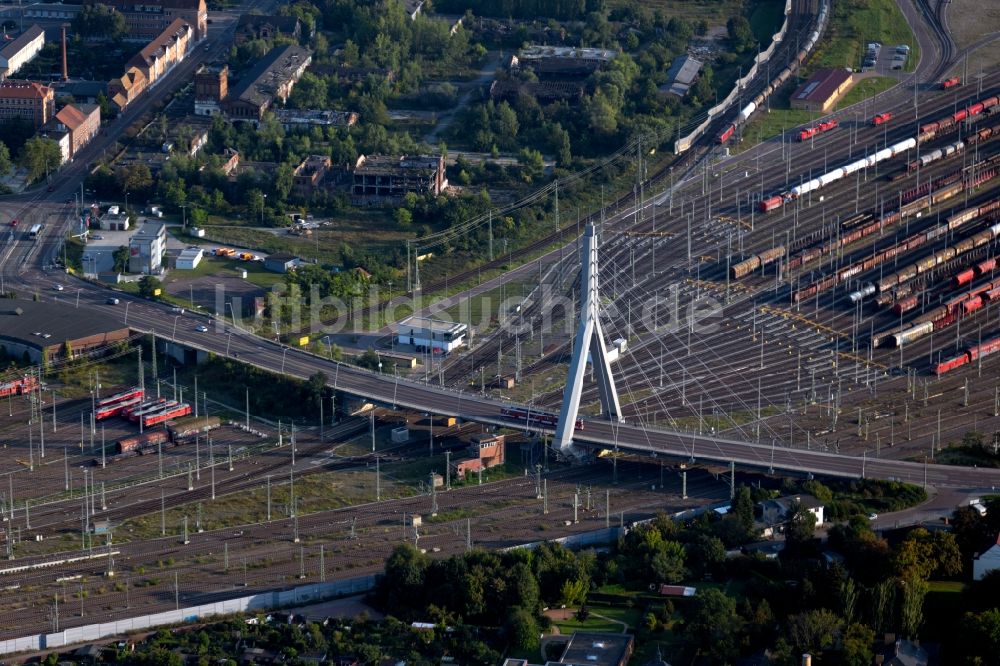 Halle (Saale) aus der Vogelperspektive: Berliner Brücke in Halle (Saale) im Bundesland Sachsen-Anhalt