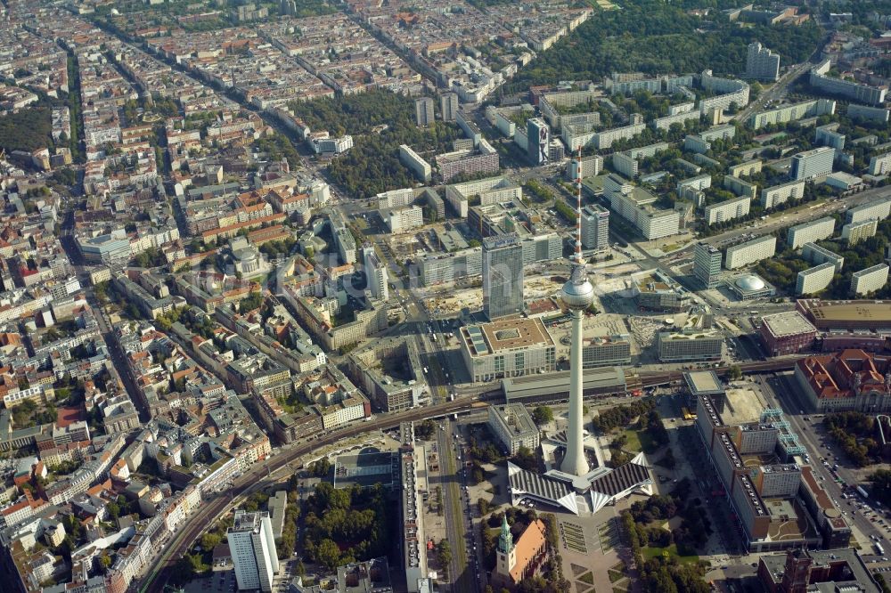 Berlin OT Mitte aus der Vogelperspektive: Berliner Fernsehturm