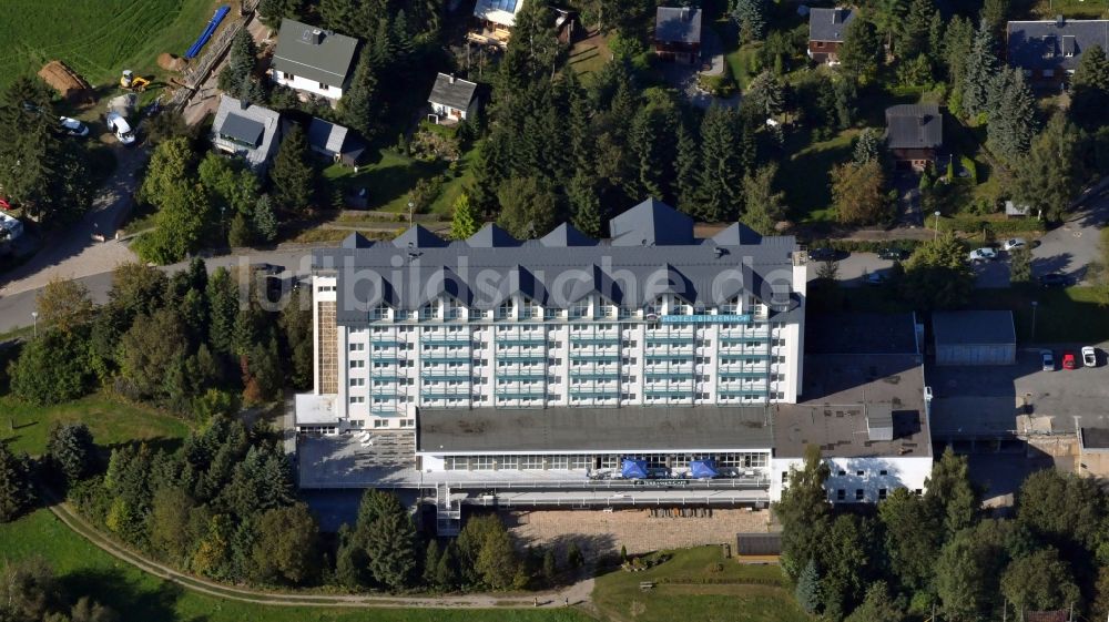 Kurort Oberwiesenthal aus der Vogelperspektive: BEST WESTERN Ahorn Hotel Birkenhof in Oberwiesenthal im Erzgebirge im Bundesland Sachsen