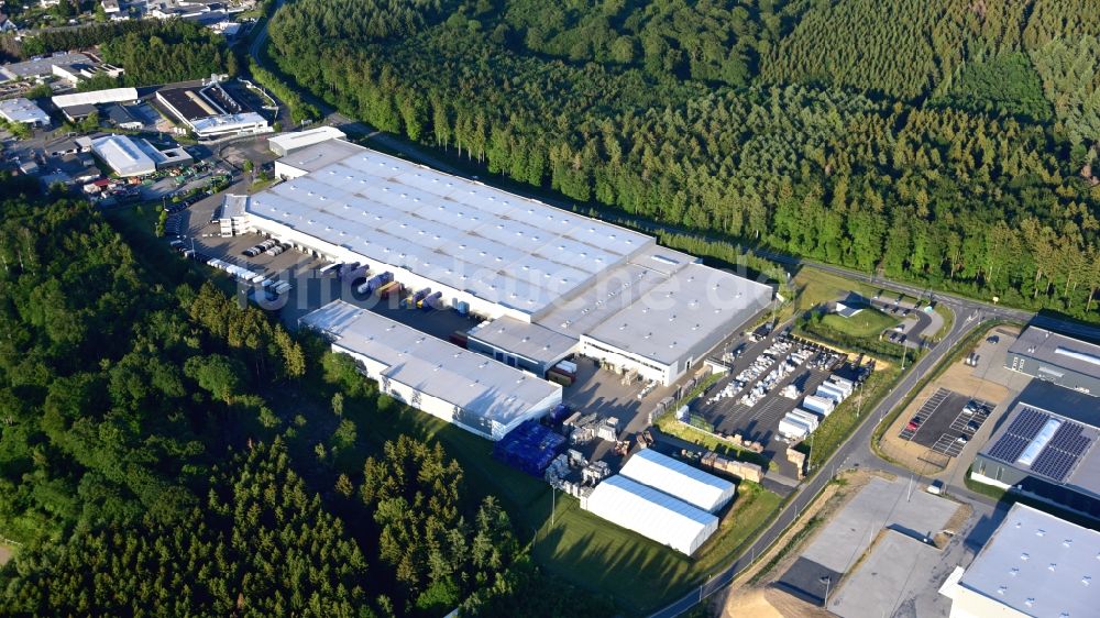 Dürrholz aus der Vogelperspektive: Betriebsgelände der Reifen Gundlach GmbH in Dürrholz im Bundesland Rheinland-Pfalz, Deutschland