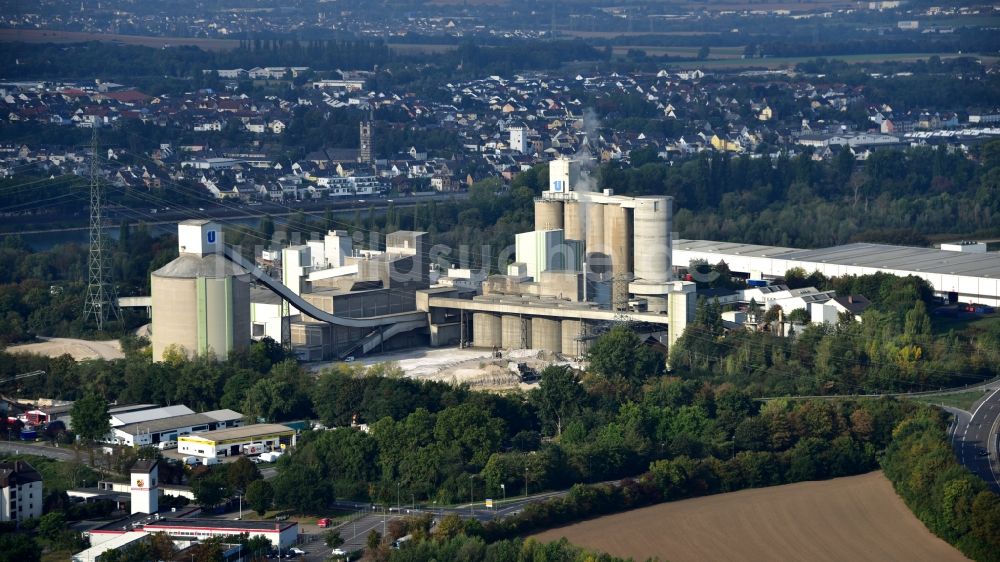 Luftbild Neuwied - Betriebsgelände des Zementherstellers Dyckerhoff Beton Rheinland-Pfalz GmbH & Co. KG in Neuwied im Bundesland Rheinland-Pfalz, Deutschland