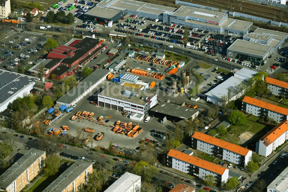 Luftaufnahme Berlin - Betriebshof BSR Recyclinghof Brunsbütteler Damm im Ortsteil Spandau in Berlin, Deutschland