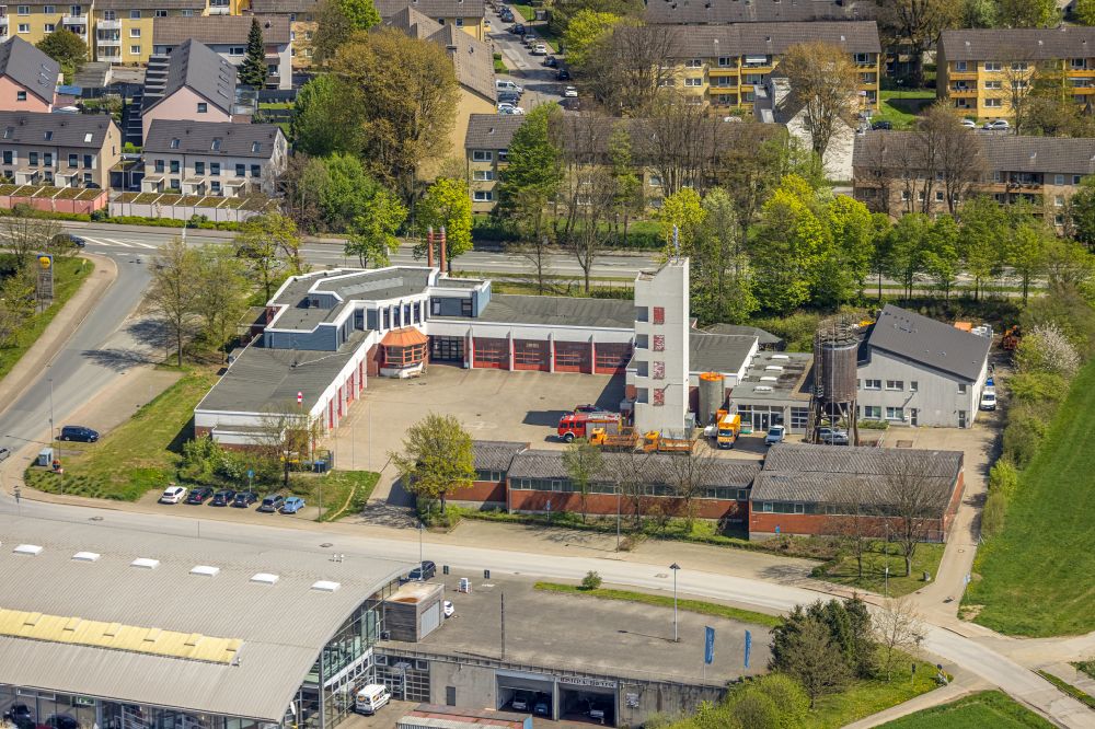 Heiligenhaus von oben - Betriebshof der Feuerwehr in Heiligenhaus im Bundesland Nordrhein-Westfalen, Deutschland