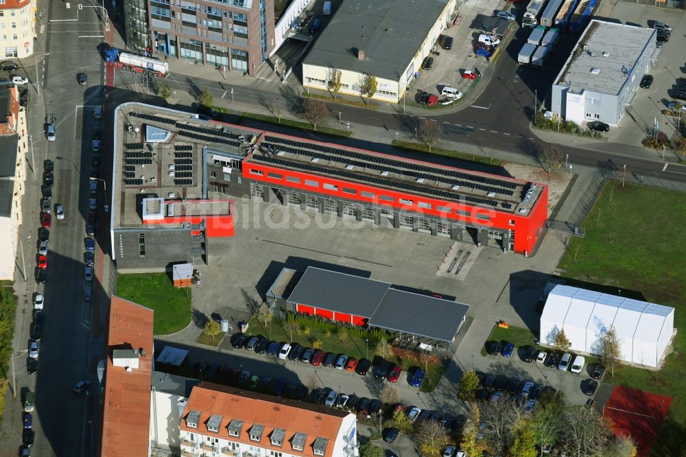 Luftaufnahme Magdeburg - Betriebshof der Feuerwehr im Ortsteil Alte Neustadt in Magdeburg im Bundesland Sachsen-Anhalt, Deutschland