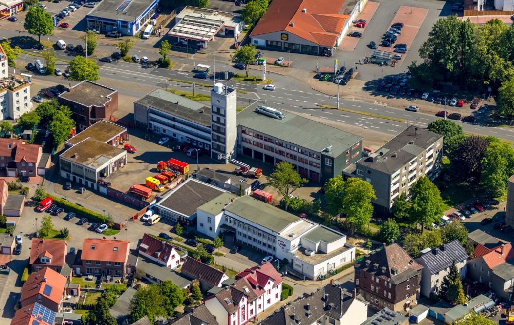 Herne von oben - Betriebshof der Feuerwehrwache an der Breddetraße in Herne im Bundesland Nordrhein-Westfalen, Deutschland