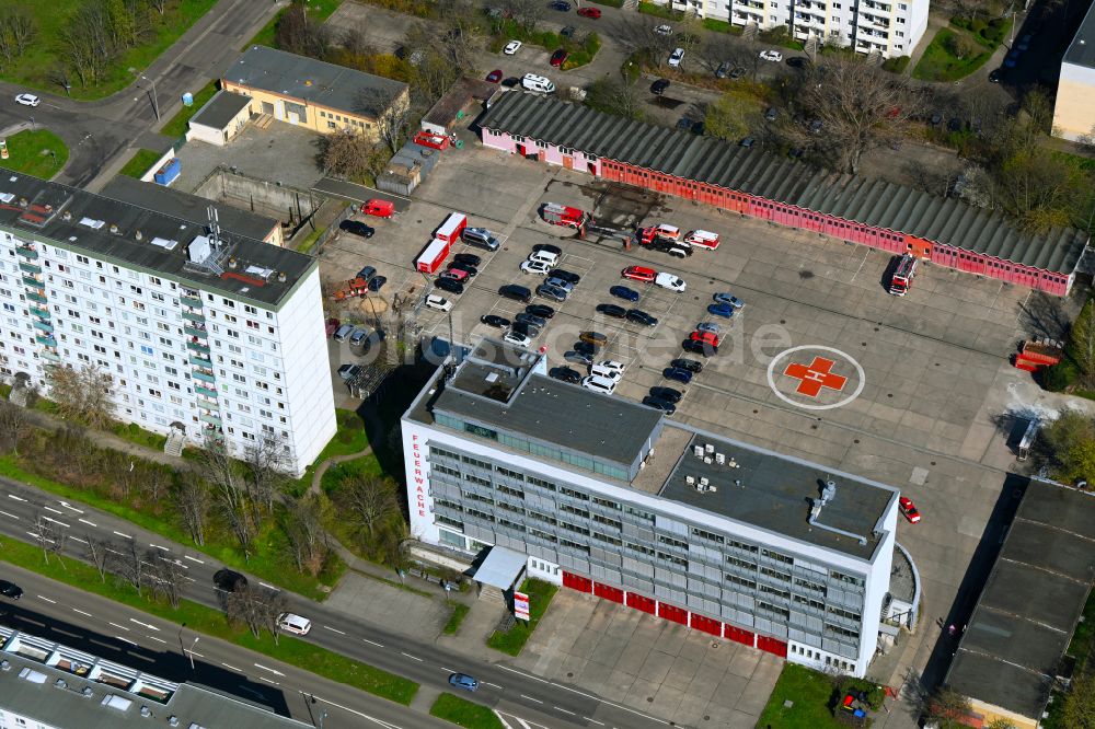 Luftbild Halle (Saale) - Betriebshof der Feuerwehrwache im Ortsteil Südliche Neustadt in Halle (Saale) im Bundesland Sachsen-Anhalt, Deutschland