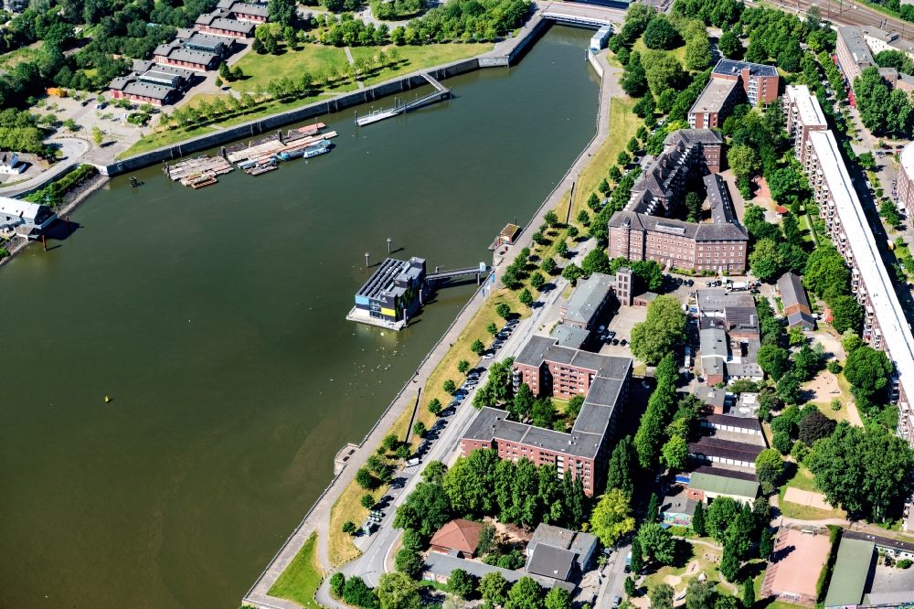 Luftbild Hamburg - Betriebshof der Feuerwehrwache im Ortsteil Veddel in Hamburg, Deutschland