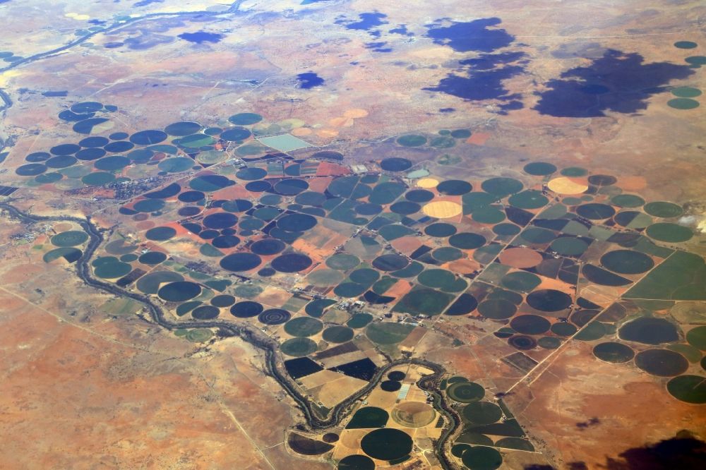 Luftbild Jacobsdal - Bewässerungsanlagen in der Agrarlandschaft an den Uferbereichen des Flusses Rietrivier in Jakobsdal in Freistaat, Südafrika