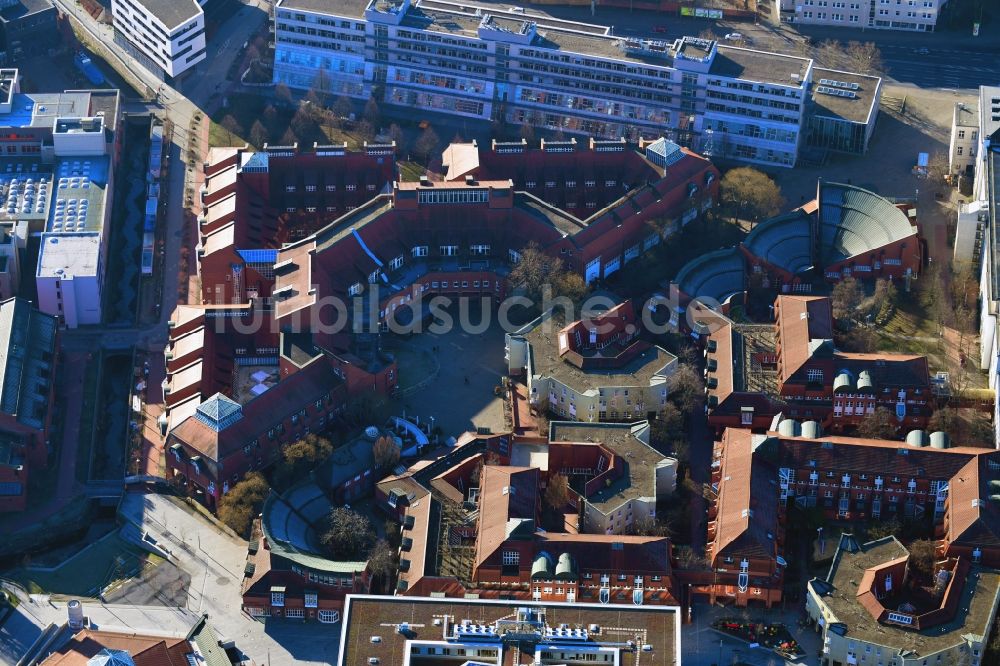 Kassel von oben - Bibliotheks- Gebäude der Universitätsbibliothek Kassel in Kassel im Bundesland Hessen, Deutschland