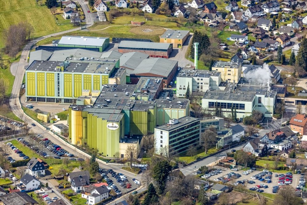 Luftbild Kreuztal - Bierbrauerei- Werksgelände der Krombacher Brauerei in Kreuztal im Bundesland Nordrhein-Westfalen, Deutschland