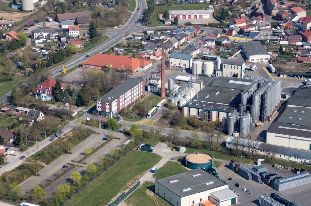 Luftbild Lübz - Bierbrauerei- Werksgelände der Mecklenburgische Brauerei Lübz GmbH in Lübz im Bundesland Mecklenburg-Vorpommern, Deutschland