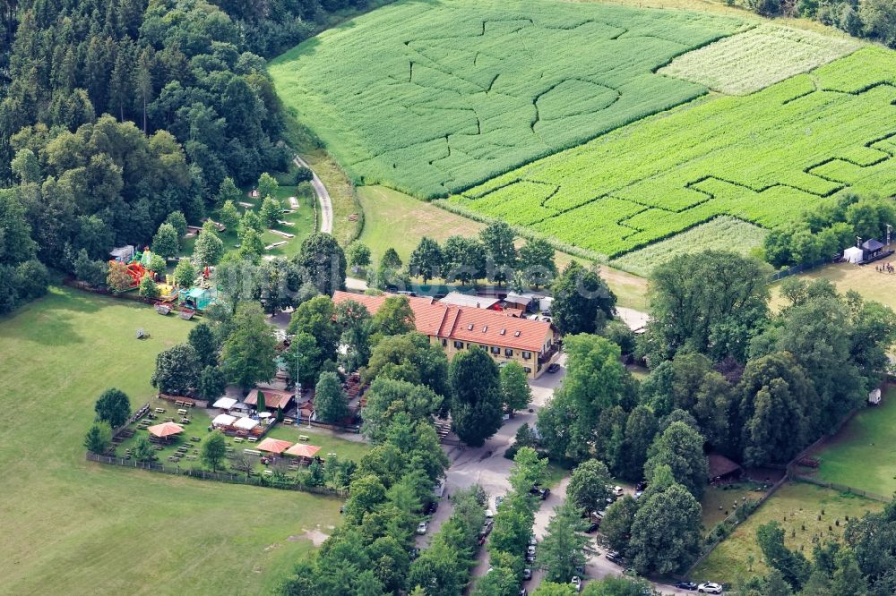Luftaufnahme Neuried - Biergarten und Gasthaus Forsthaus Kasten nahe Gauting im Bundesland Bayern