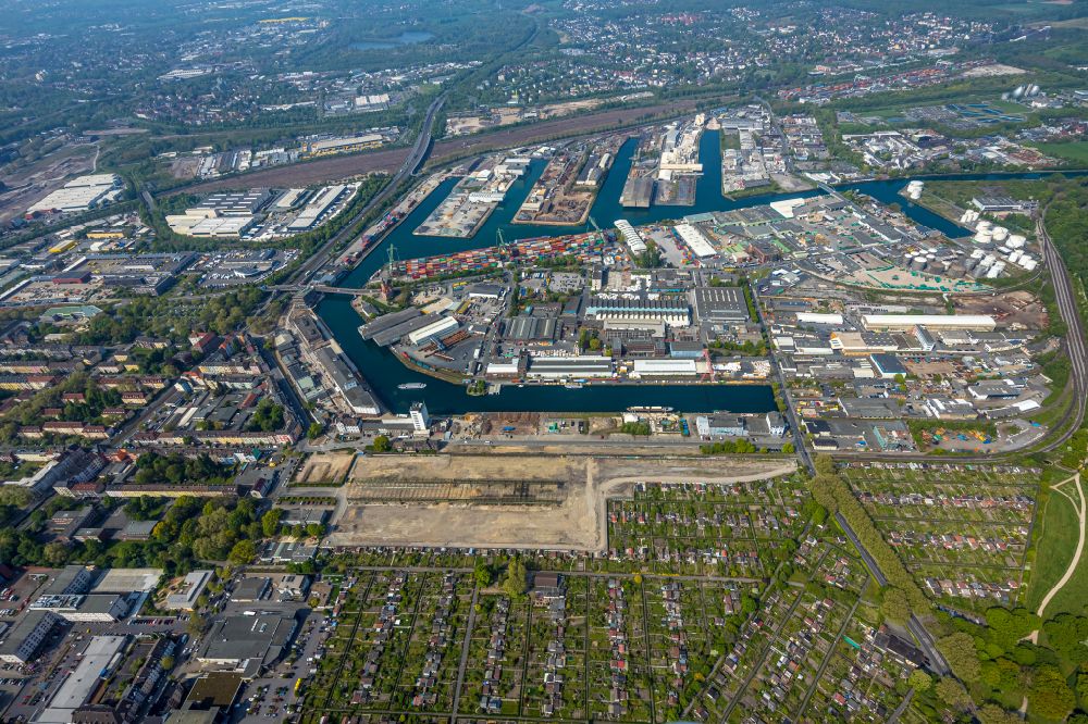 Luftaufnahme Dortmund - Binnenschiffahrtszentrum Dortmunder Hafen in Dortmund im Bundesland Nordrhein-Westfalen, Deutschland
