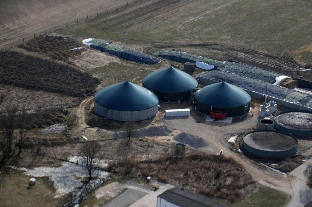 Birkholz von oben - Biogasanlage der landwirtschaftlichen Gesellschaft Berliner Stadtgüter Nord KG im brandenburgischen Birkholz