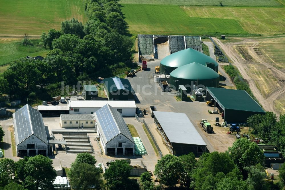 Luftbild Damsdorf - Biogasspeicher- Behälter im Biogaspark in Damsdorf im Bundesland Brandenburg, Deutschland