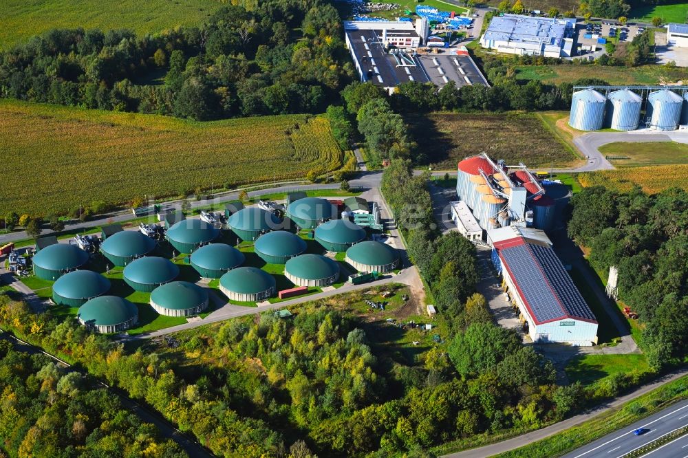 Gerdshagen von oben - Biogasspeicher- Behälter im Biogaspark in Gerdshagen im Bundesland Brandenburg, Deutschland