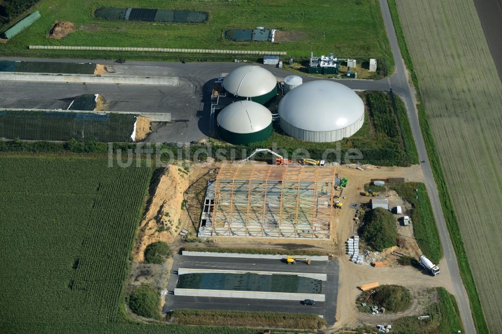 Luftbild Kleinburgwedel - Biogasspeicher- Behälter im Biogaspark in Kleinburgwedel im Bundesland Niedersachsen