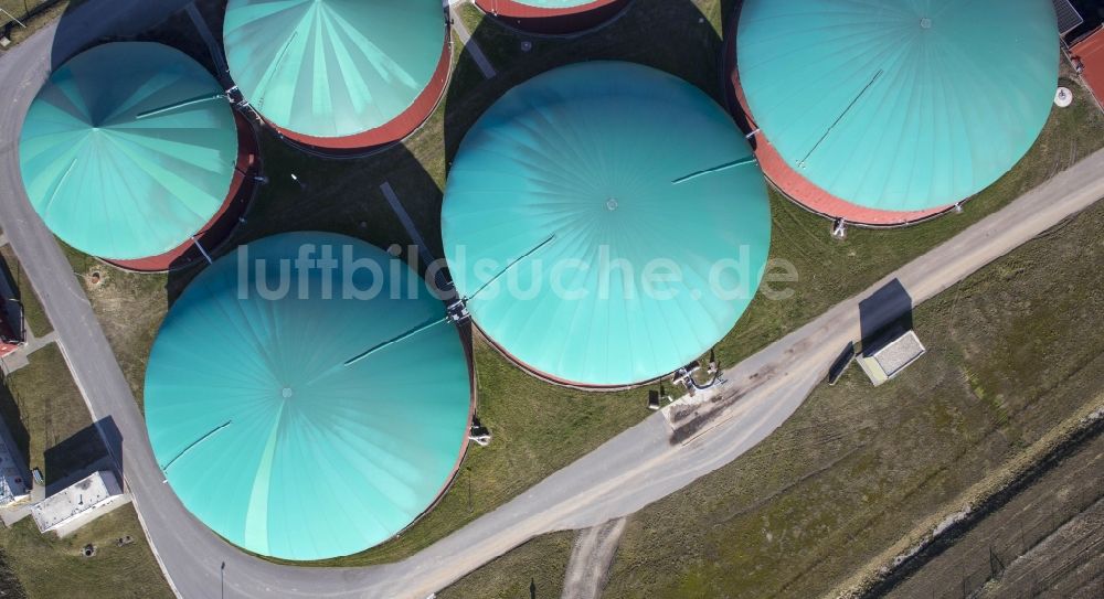 Luftaufnahme Neukammer - Biogasspeicher- Behälter im Biogaspark in Neukammer im Bundesland Brandenburg, Deutschland