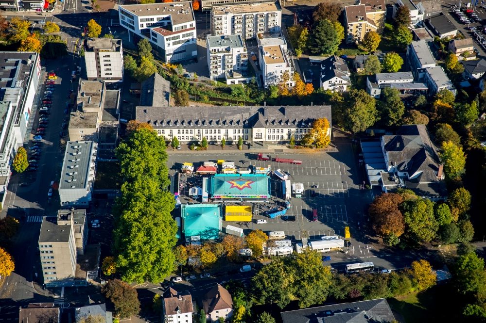 Luftaufnahme Siegen - Bismarckplatz Weidenau im Innenstadt- Zentrum in Siegen im Bundesland Nordrhein-Westfalen
