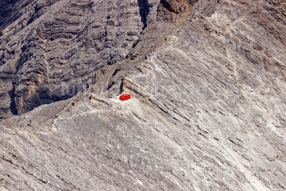 Luftbild Grainau - Biwakschachtel Jubiläumsgrathütte in der Felsen- und Berglandschaft des Wettersteingebirges bei Garmisch-Partenkirchen im Bundesland Bayern