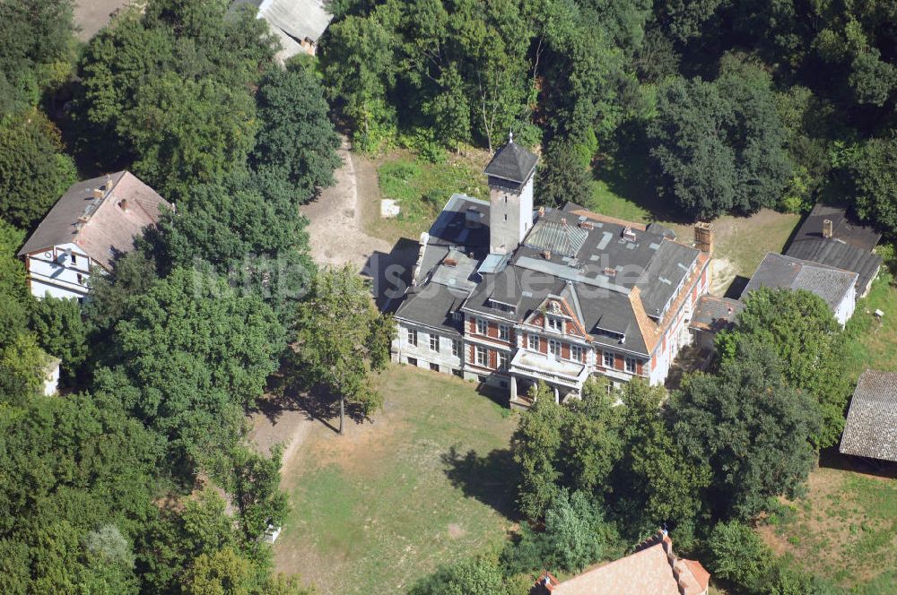 Luftaufnahme Schulzendorf - Blick auf ein altes Gutshaus in Schulzendorf