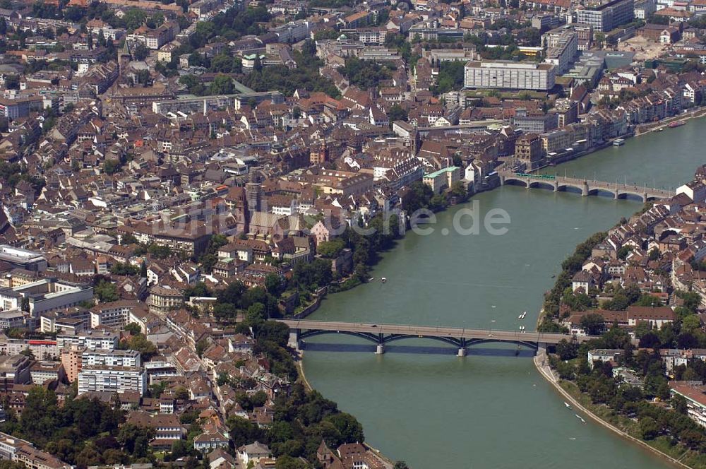 Basel von oben - Blick auf Basel und Rhein