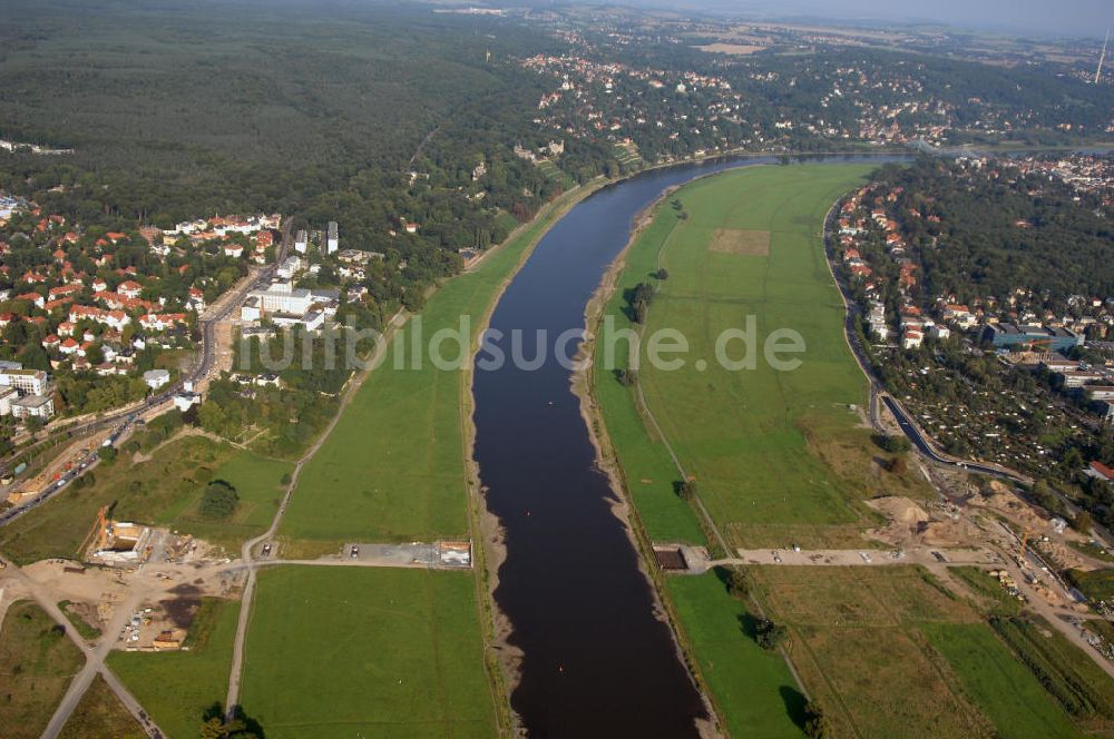 Luftaufnahme DRESDEN - Blick auf die im Bau befindliche Waldschlösschenbrücke