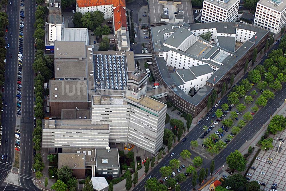 Luftbild Berlin - Blick auf die Berliner Niederlassung des defizitären Rundfunksenders RBB
