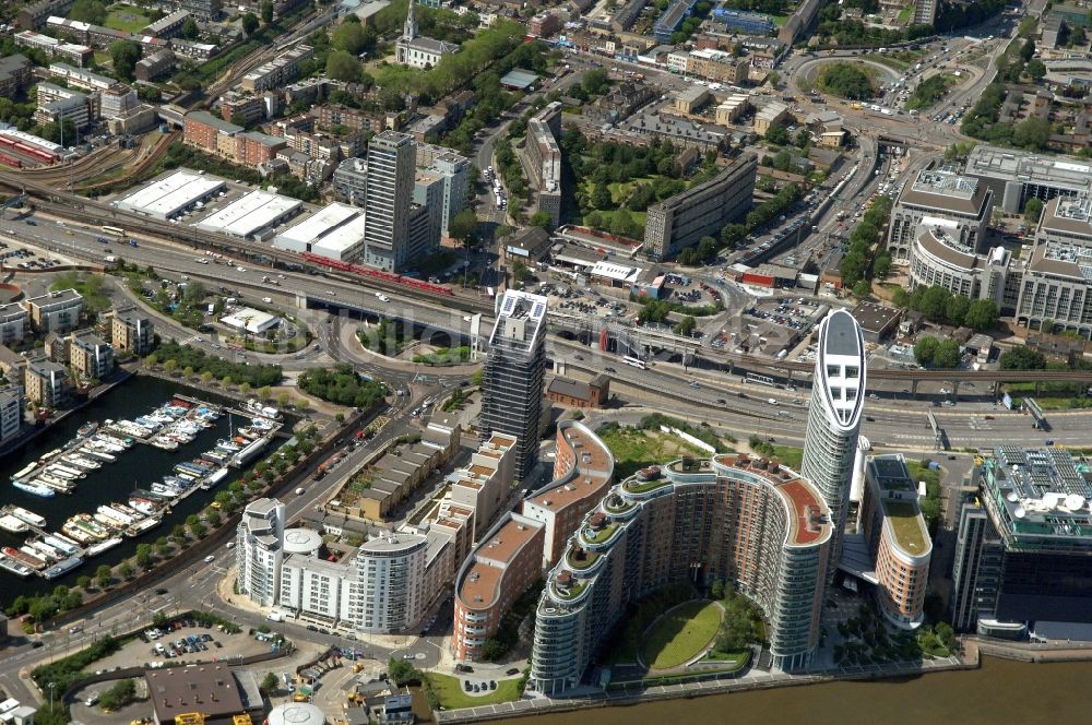 Blackwall and Cubitt Town Ward von oben - Blick auf das Büro- und Geschäftshauskomplex Ontario Tower am Themseufer in London
