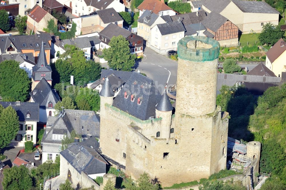 Burgschwalbach aus der Vogelperspektive: Blick auf die Burg Schwalbach nahe dem gleichnamigen Ort Burgschwalbach im Bundesland Rheinland-Pfalz