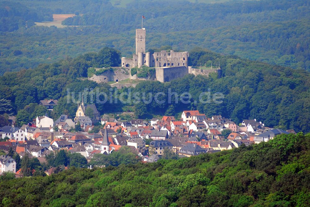 Königstein / Taunus von oben - Blick auf die Burgruine Königsstein im Taunus.