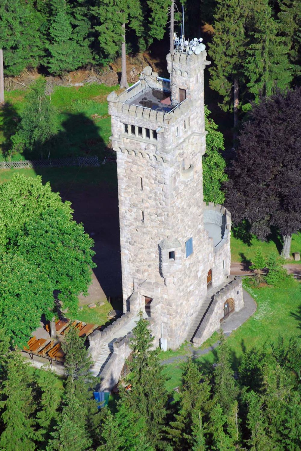 Elgersburg aus der Vogelperspektive: Blick auf den Carl-Eduard-Turm auf der Hohe Warte bei Elgersburg in Thüringen