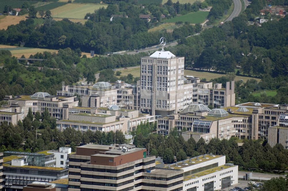 Stuttgart aus der Vogelperspektive: Blick auf die ehemalige DaimlerChrysler - Zentrale in Stuttgart-Möhringen