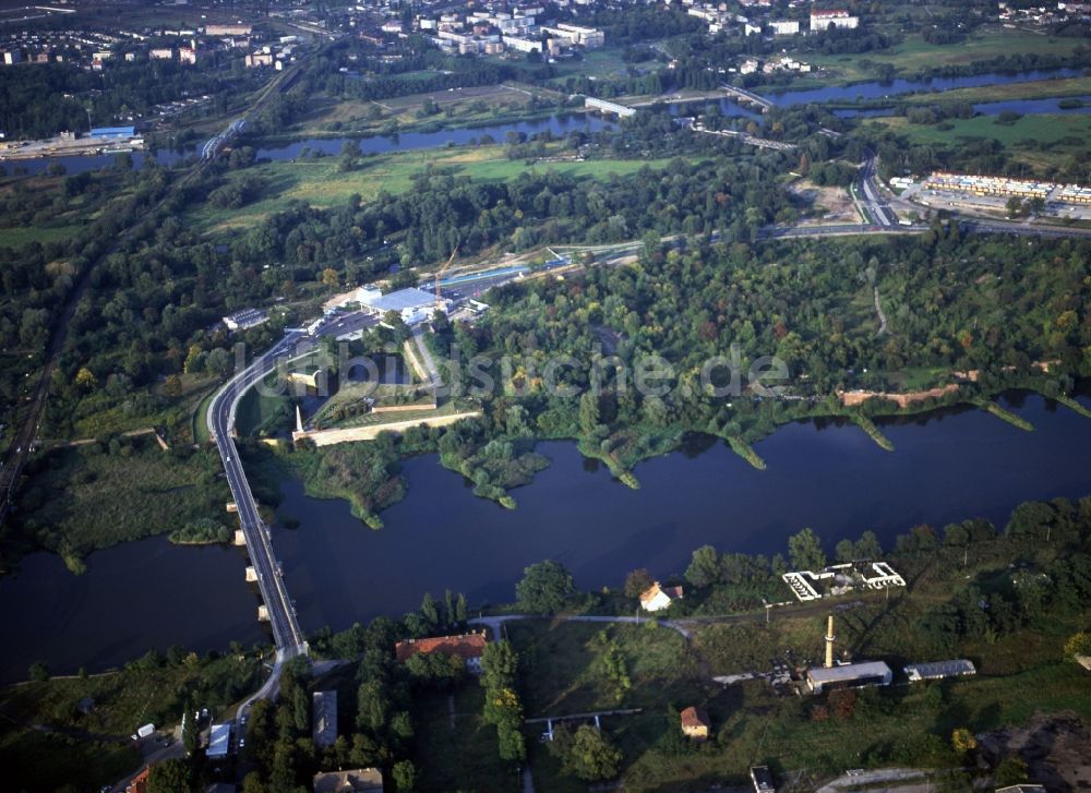 Luftaufnahme Kostrzyn nad Odr? - Blick auf den ehemaligen Grenzübergang von Deutschland nach Polen in Kostrzyn und der Blick auf die Festunganlagen aus dem 2. Weltkrieg