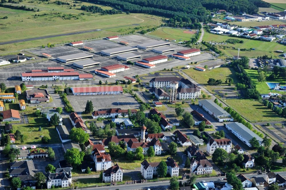 Babenhausen von oben - Blick auf den ehemaligen militärischen Feldflugplatz und die Kaserne Babenhausen im Bundesland Hessen