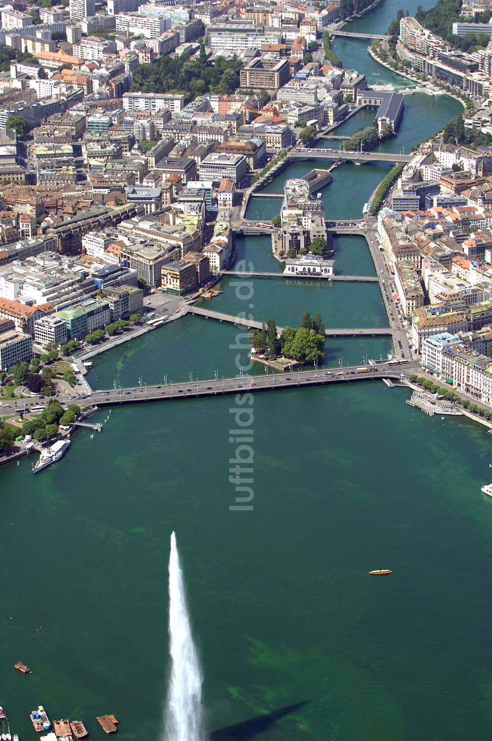 GENF aus der Vogelperspektive: Blick entlang der Rhône (Genf)