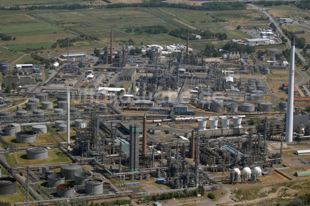 Hemmingstedt von oben - Blick auf die Erdölraffinerie in Hemmingstedt