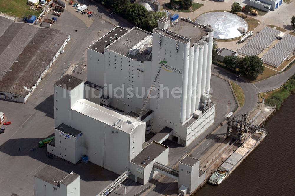Oldenburg von oben - Blick auf das Firmengebäude der Agravis Raiffeisen AG in Oldenburg