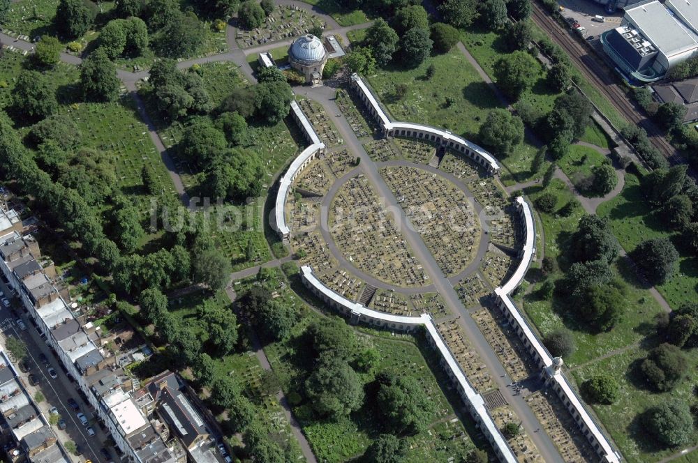 Luftaufnahme London - Blick auf den Friedhof Brompton in London