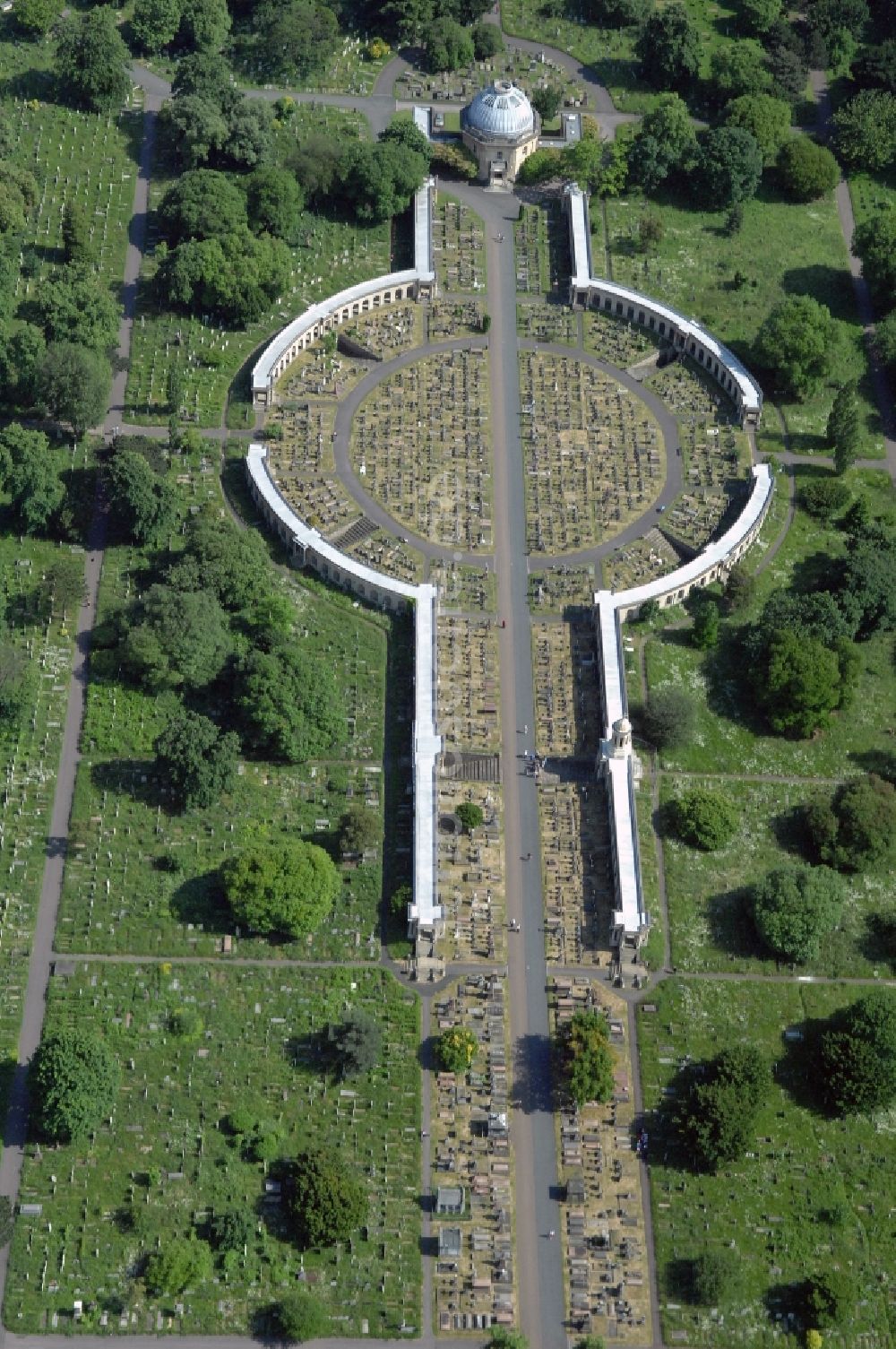 London von oben - Blick auf den Friedhof Brompton in London