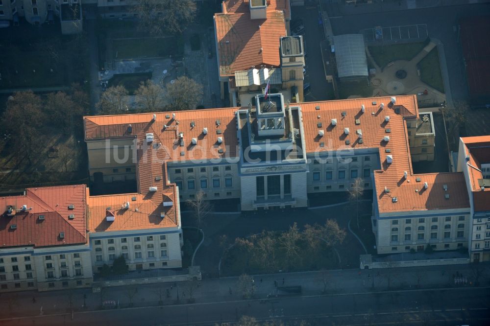 Luftbild Berlin - Blick auf das Gebäude der Botschaft der russischen Föderation in Berlin-Mitte