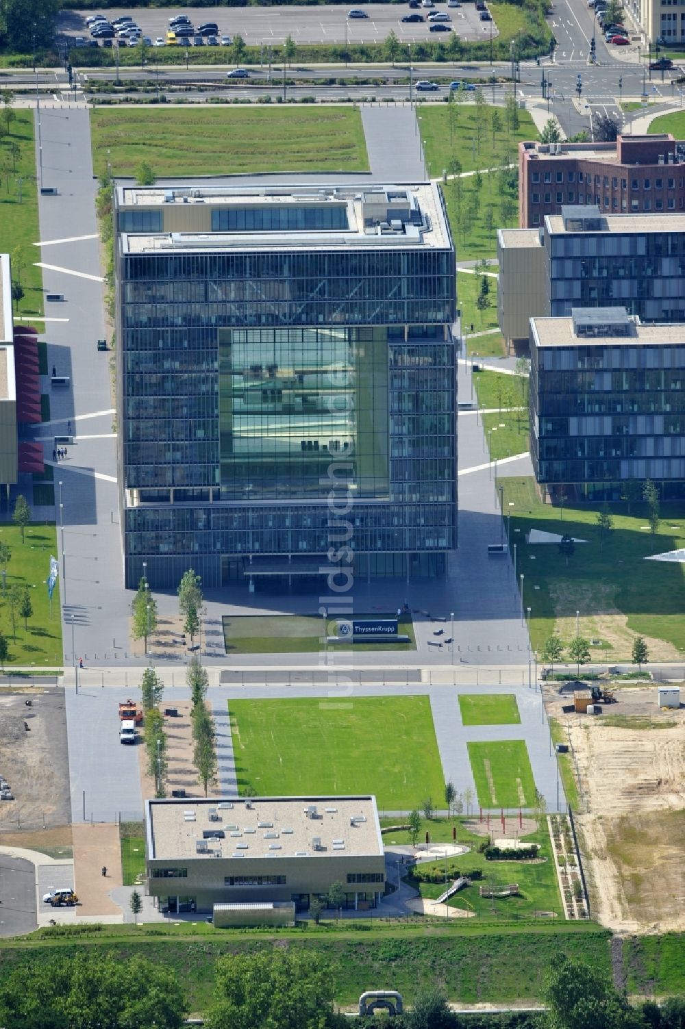 Luftbild Essen - Blick auf das Gebäude der ThyssenKrupp AG in Essen