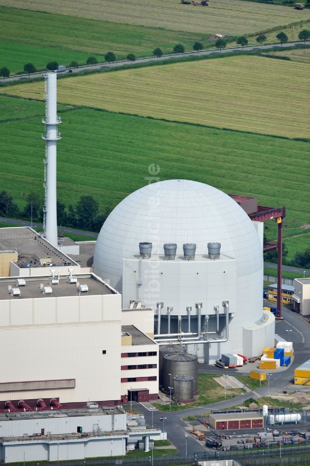 Luftbild Brokdorf - Blick auf das Kernkraftwerk Brokdorf nahe der gleichnamigen Gemeinde im Bundesland Schleswig-Holstein
