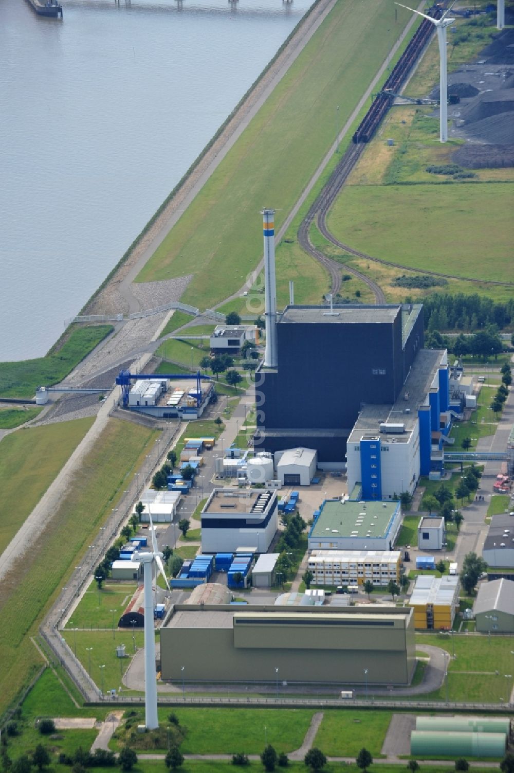 Luftbild Brunsbüttel - Blick auf das Kernkraftwerk Krümmel am gleichnamigen Ortsteil der Stadt Geesthacht im Bundesland Schleswig-Holstein