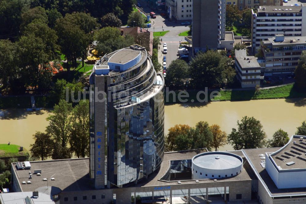 Ulm aus der Vogelperspektive: Blick auf das Maritim Hotel Ulm