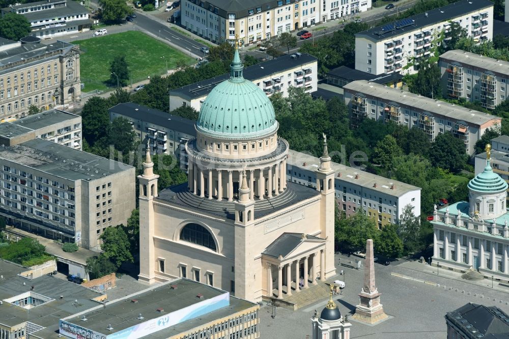 Potsdam aus der Vogelperspektive: Blick auf die St. Nikolaikirche in Potsdam