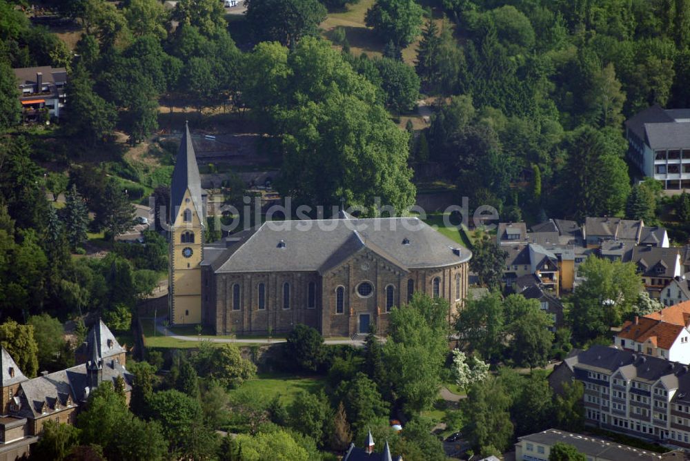 Luftbild Vallendar - Blick auf die Pfarrei St. Marzellinus und Petrus Vallendar