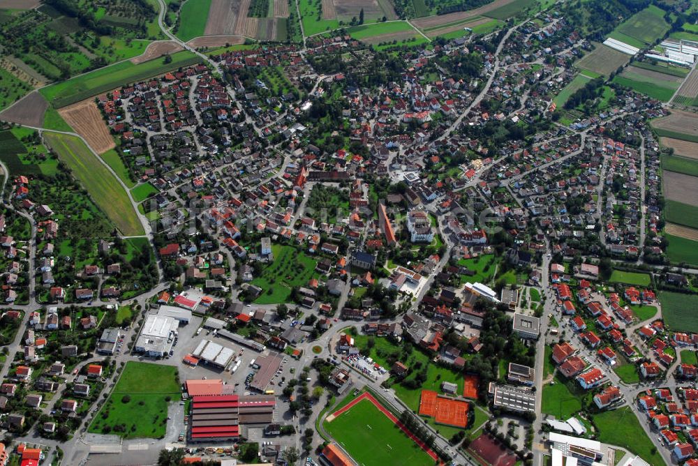 Pfedelbach von oben - Blick auf Pfedelbach im Hohenlohekreis mit Wasserschloss
