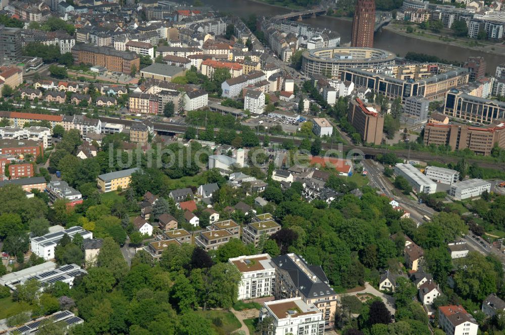 Luftaufnahme Frankfurt am Main - Blick auf die SchlossResidence Mühlberg im Frankfurter Stadtteil Sachsenhausen